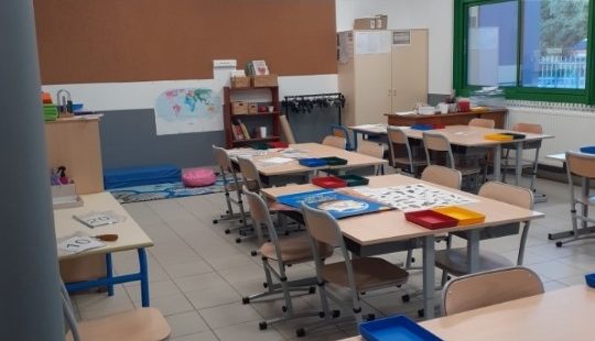Installation mobilier scolaire – École Camille Claudel – Mallemort